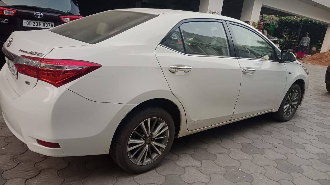 Toyota Corolla Altis(2014-2017) Le Petrol